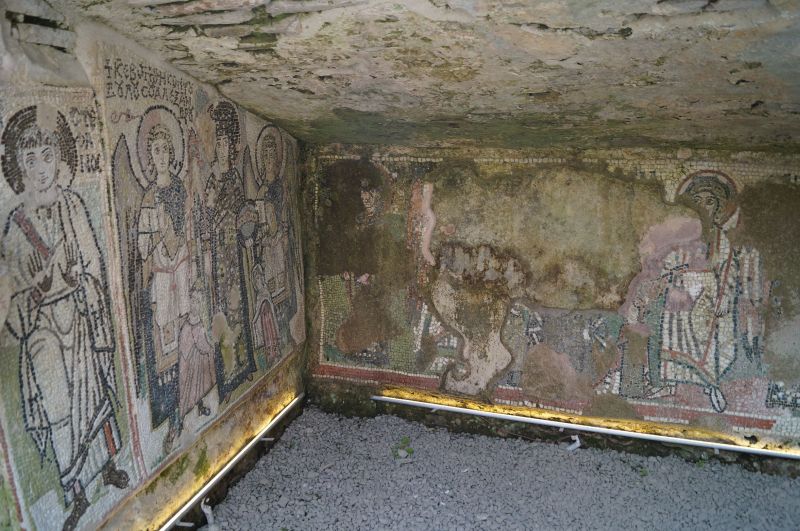 Mozaika zachowana w podziemiach amfiteatru w Durres